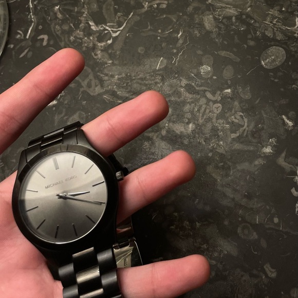 Michael Kors Oversized Slim Runway Men's Watch, Stainless Steel Watch for Men - Picture 3 of 3